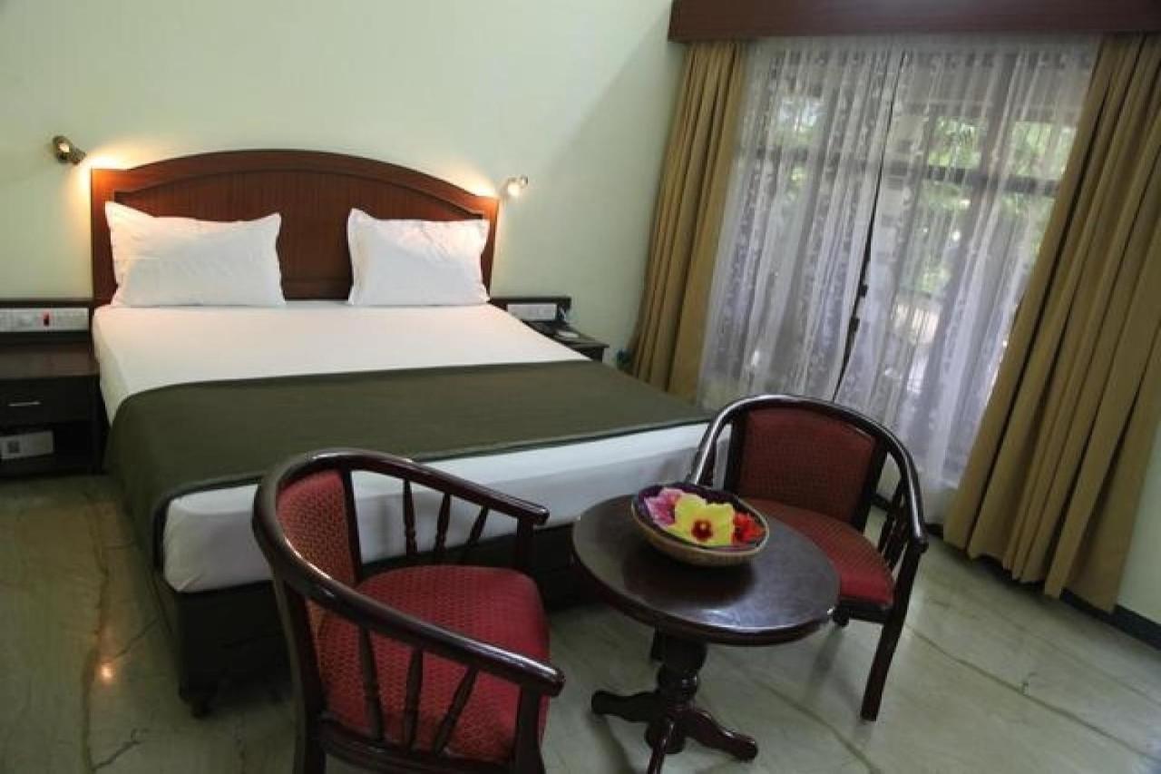 Pallava Dynasty Hotell Mahabalipuram Exteriör bild